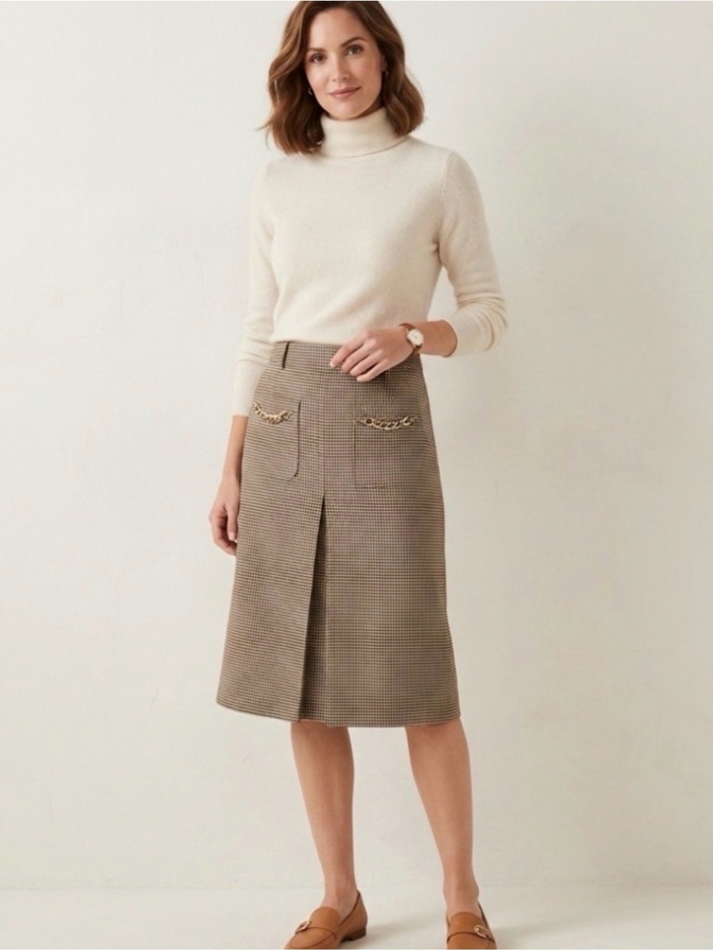Classic Houndstooth Knee-Length Skirt with Chain Trim